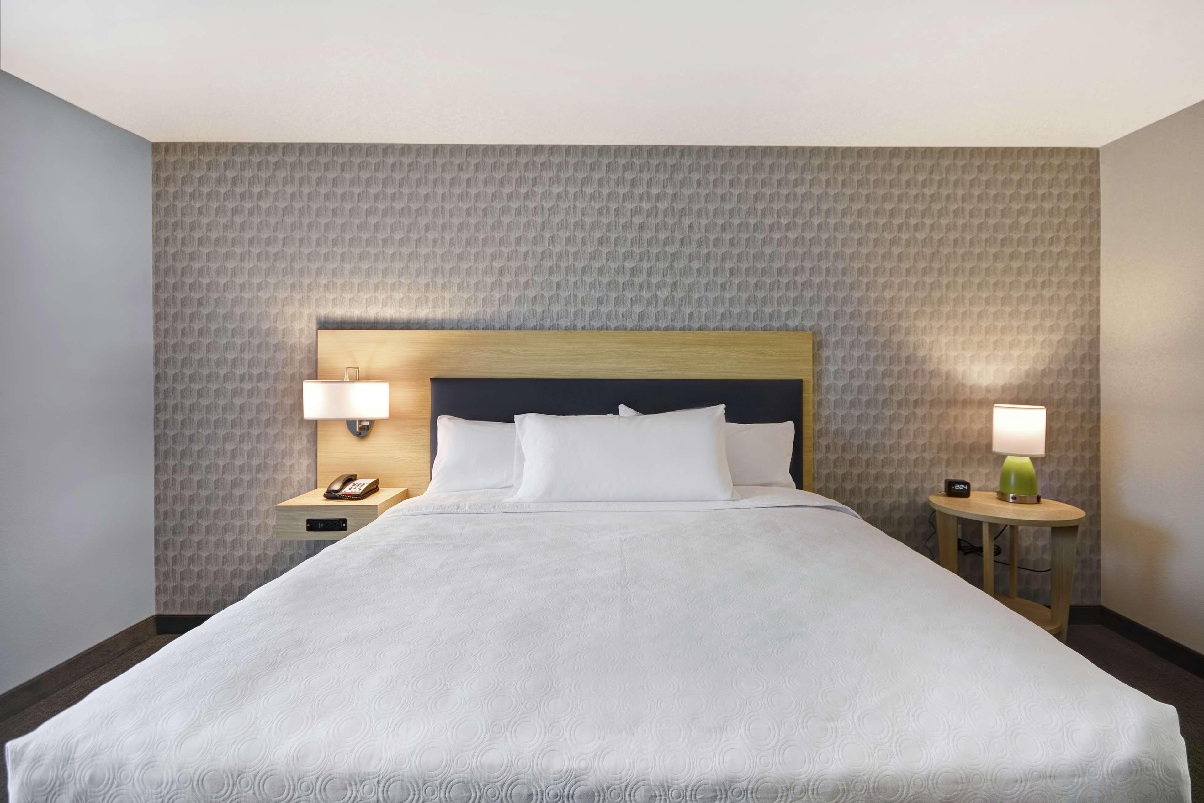 Home2 Suites By Hilton Grand Rapids North Walker Eksteriør billede