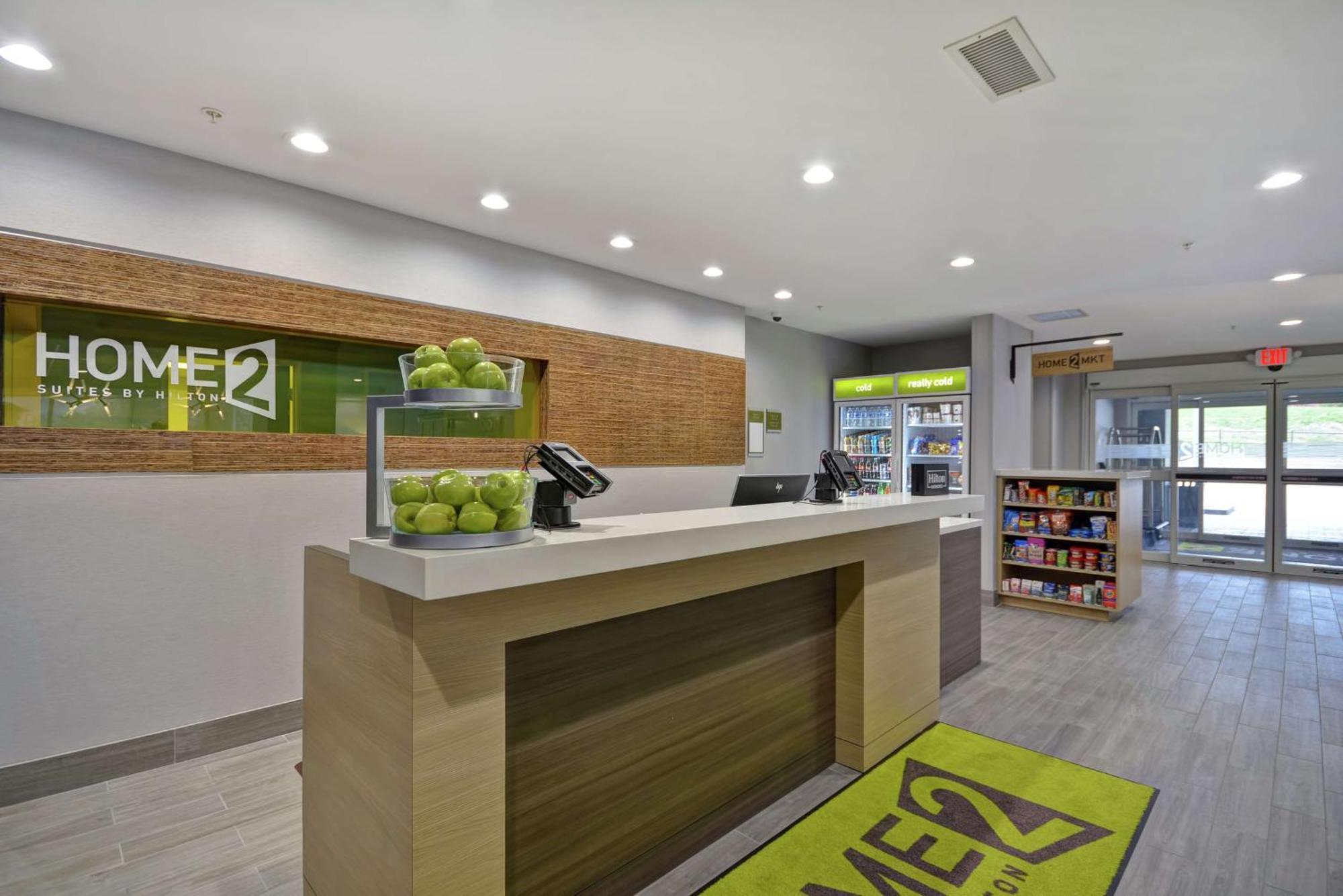 Home2 Suites By Hilton Grand Rapids North Walker Eksteriør billede