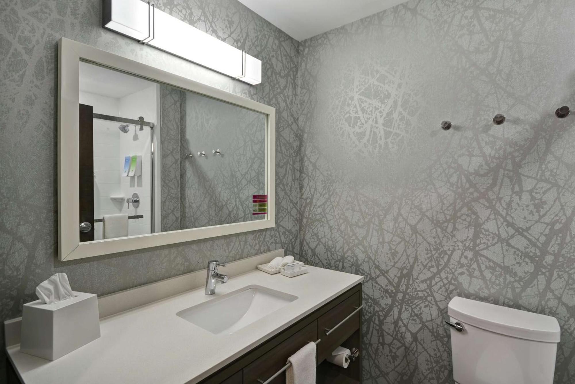 Home2 Suites By Hilton Grand Rapids North Walker Eksteriør billede